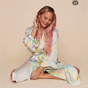 Chill by Chrissy Teigen Selena Tie-Dye ombré Crystal Shine Robe Size XL